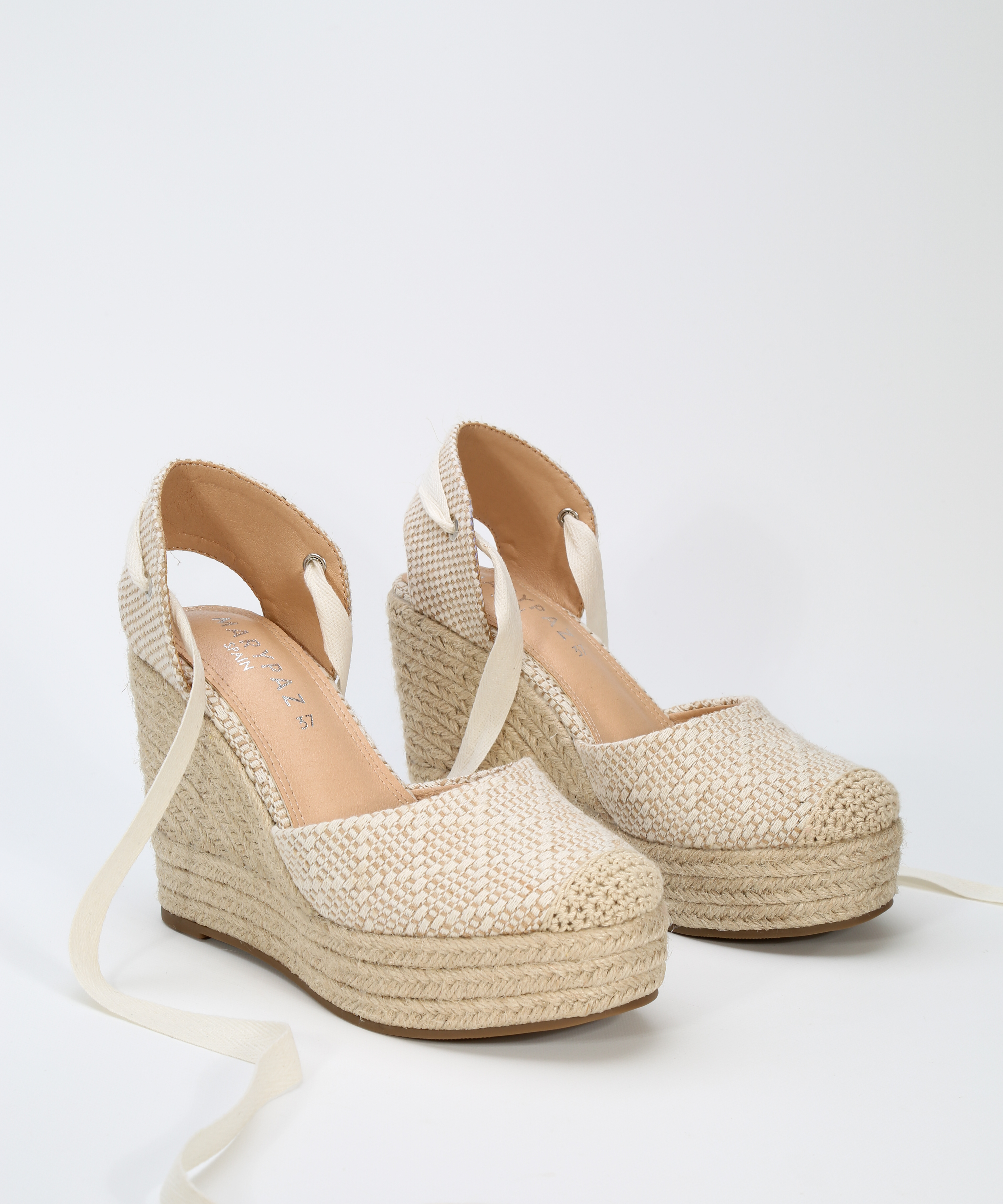 Cunhas de esparto com amarra&ccedil;&atilde;o image number null